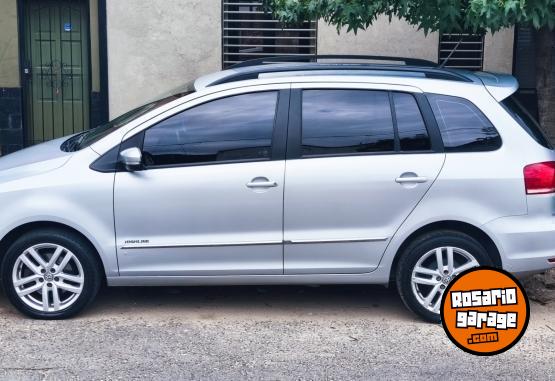 Autos - Volkswagen Suran highline 1.6 2017 Nafta 103000Km - En Venta