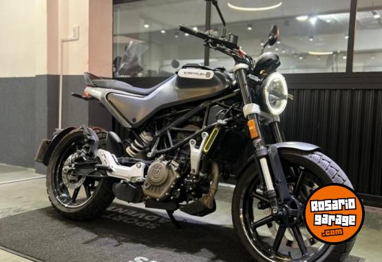 Motos - Husqvarna Svartpilen 200 2021 Nafta 8490Km - En Venta