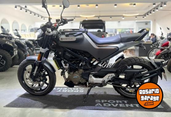 Motos - Husqvarna Svartpilen 200 2021 Nafta 8490Km - En Venta