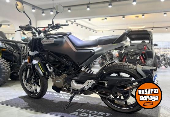 Motos - Husqvarna Svartpilen 200 2021 Nafta 8490Km - En Venta