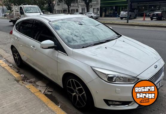 Autos - Ford Focus 2017 Nafta 129000Km - En Venta
