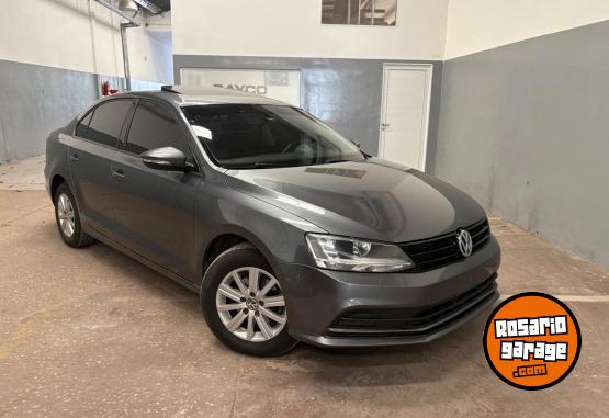 Autos - Volkswagen VENTO ADVANCE SUMMER 2.0 2016 Nafta 140000Km - En Venta