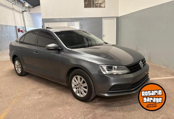 Autos - Volkswagen VENTO ADVANCE SUMMER 2.0 2016 Nafta 140000Km - En Venta