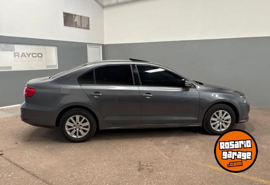 Autos - Volkswagen VENTO ADVANCE SUMMER 2.0 2016 Nafta 140000Km - En Venta