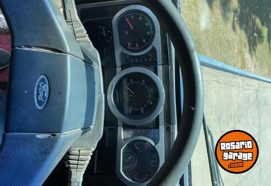 Camiones y Gr�as - Ford Cargo 1517E - En Venta