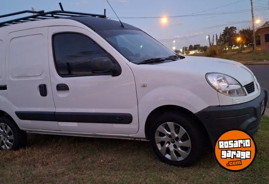 Utilitarios - Renault kangoo furgon utilitario 2012 Nafta 84000Km - En Venta