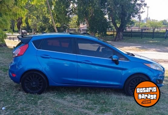 Autos - Ford Fiesta Kinetic 2016 Nafta 106000Km - En Venta