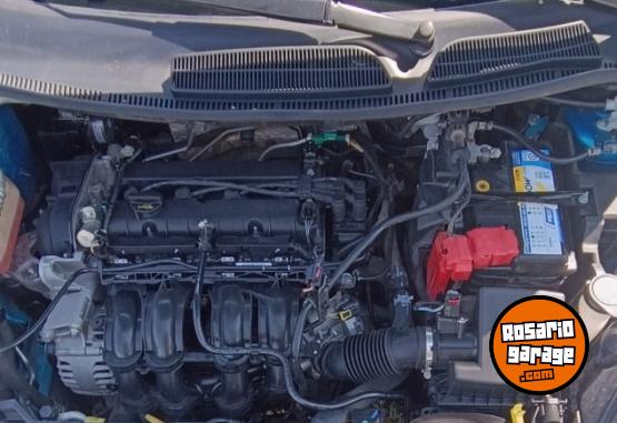 Autos - Ford Fiesta Kinetic 2016 Nafta 106000Km - En Venta