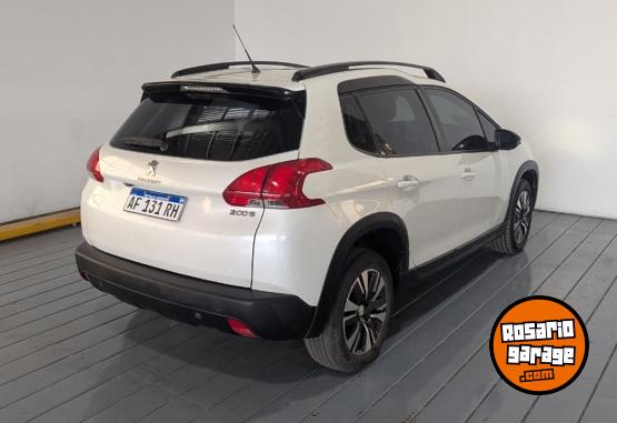 Autos - Peugeot 2008 FELINE 1,6 TIPTRONIC 2022 Nafta 68180Km - En Venta