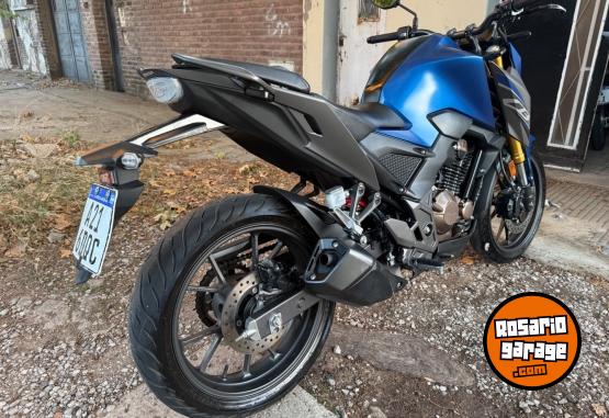 Motos - Honda Twister CB300 F 2024 Nafta 12000Km - En Venta