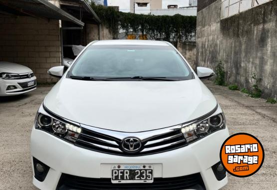 Autos - Toyota COROLLA XEI CVT 2015 Nafta 120000Km - En Venta