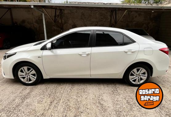 Autos - Toyota COROLLA XEI CVT 2015 Nafta 120000Km - En Venta