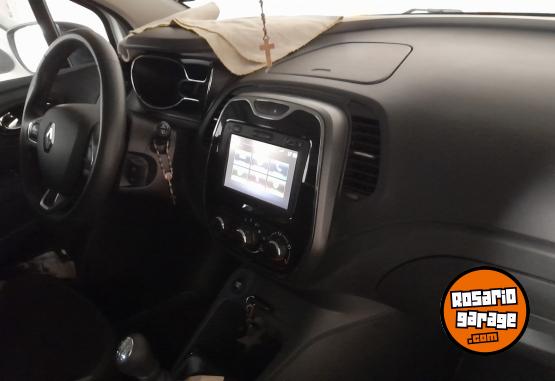 Autos - Renault Captur 2018 Nafta 57400Km - En Venta