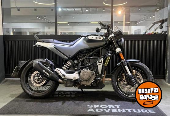 Motos - Husqvarna Svartpilen 401 2021 Nafta 17280Km - En Venta