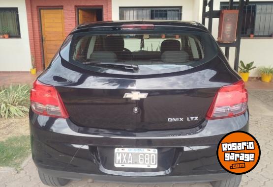 Autos - Chevrolet ONIX LTZ 2013 Nafta 130000Km - En Venta