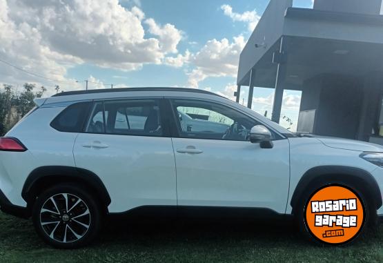 Autos - Toyota CorollaCross 2.0 Seg Cvt 2024 Nafta 32500Km - En Venta
