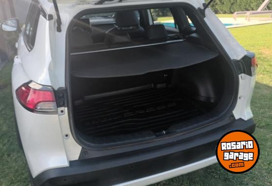 Autos - Toyota CorollaCross 2.0 Seg Cvt 2024 Nafta 32500Km - En Venta