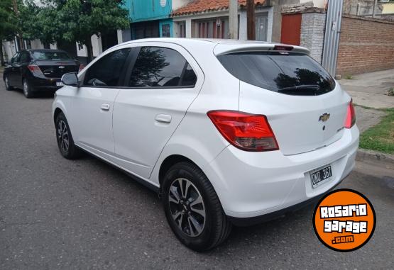 Autos - Chevrolet ONIX LTZ 2015 Nafta 111300Km - En Venta