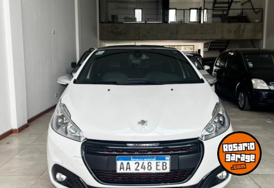 Autos - Peugeot 208 GT 2016 Nafta 60000Km - En Venta