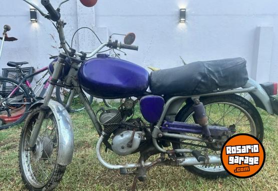 Cl�sicos - Moto Felina 98 cm - En Venta