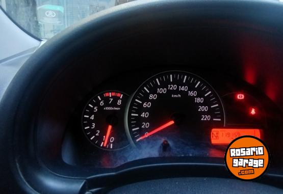 Autos - Nissan March Advance Mediatech 2019 Nafta 119000Km - En Venta
