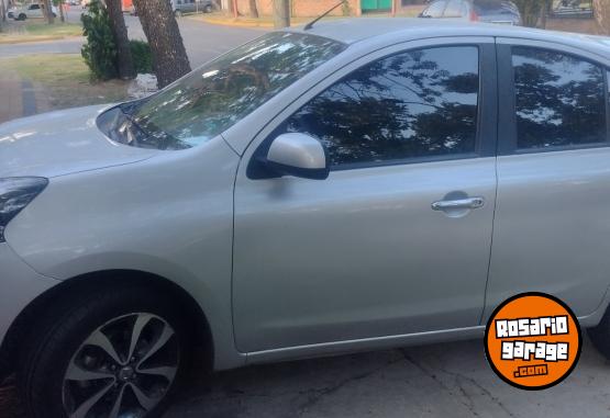 Autos - Nissan March Advance Mediatech 2019 Nafta 119000Km - En Venta