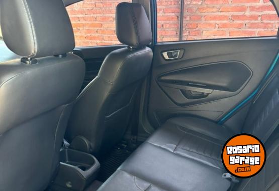 Autos - Ford Fiesta 2018 Nafta 74500Km - En Venta