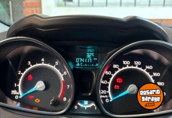 Autos - Ford Fiesta 2018 Nafta 74500Km - En Venta