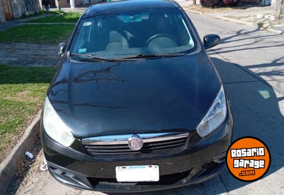 Autos - Fiat Gran Siena 2013 Nafta 350000Km - En Venta