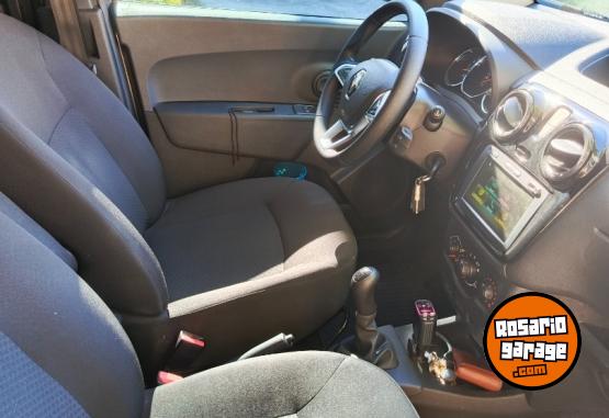 Utilitarios - Renault Kangoo express 5 asientos 2025 Nafta 13000Km - En Venta