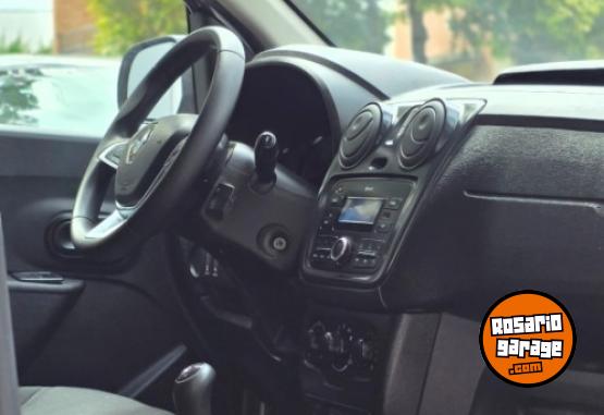 Utilitarios - Renault Kangoo 2021 Nafta 130000Km - En Venta