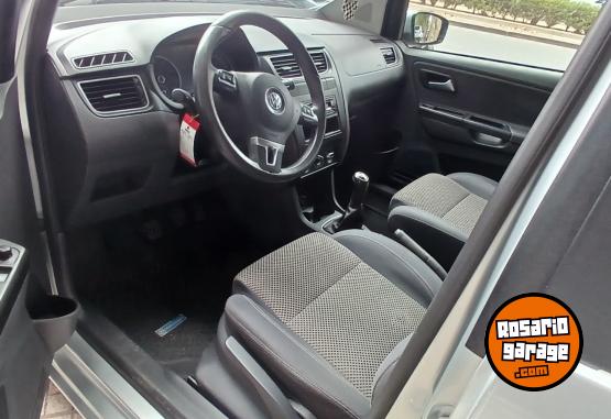 Autos - Volkswagen Suran highline 2011 Nafta 145000Km - En Venta