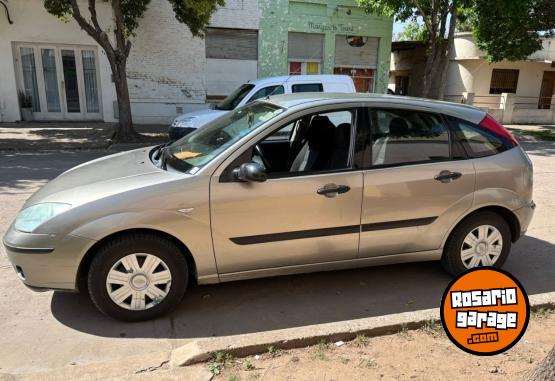 Autos - Ford Focus 2004 Nafta 290000Km - En Venta