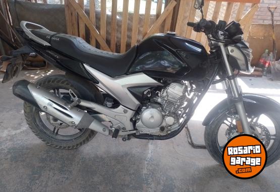 Motos - Yamaha Fazer 2013 Nafta 68000Km - En Venta