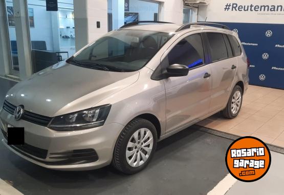 Autos - Volkswagen SURAN 1.6  COMFORTLINE 2015 Nafta 125000Km - En Venta