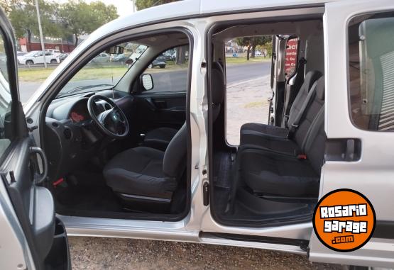 Utilitarios - Peugeot PARTNER 2017 GNC 150000Km - En Venta