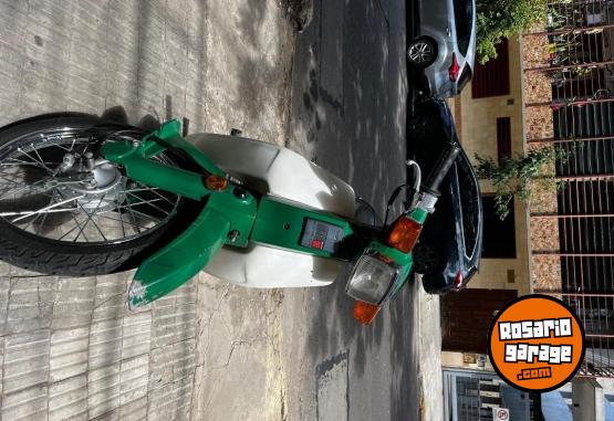 Motos - Honda C90 deluxe s�per cub 1997 Nafta 80000Km - En Venta
