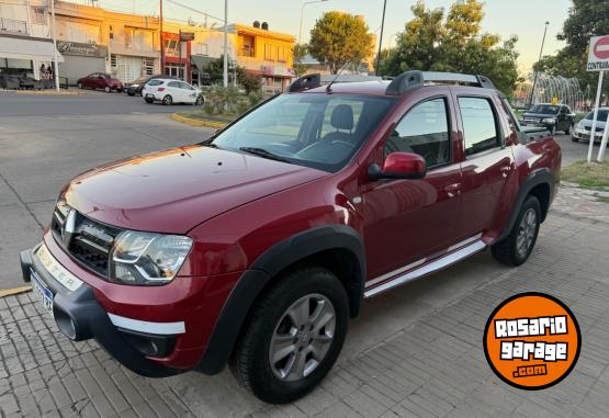 Camionetas - Renault Duster Oroch 2017 GNC 150000Km - En Venta