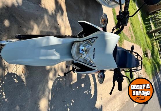 Motos - Honda Xr 150l 2025 Nafta 3500Km - En Venta