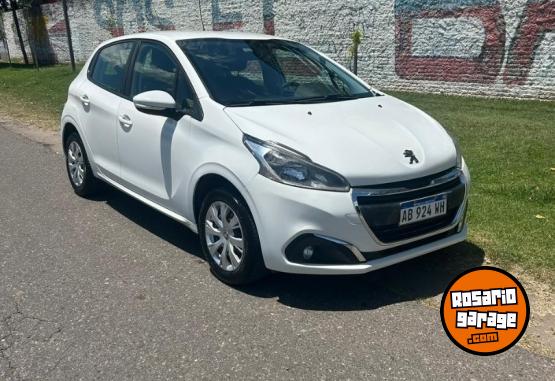Autos - Peugeot 208 1.6 Active 2017 Nafta 118000Km - En Venta