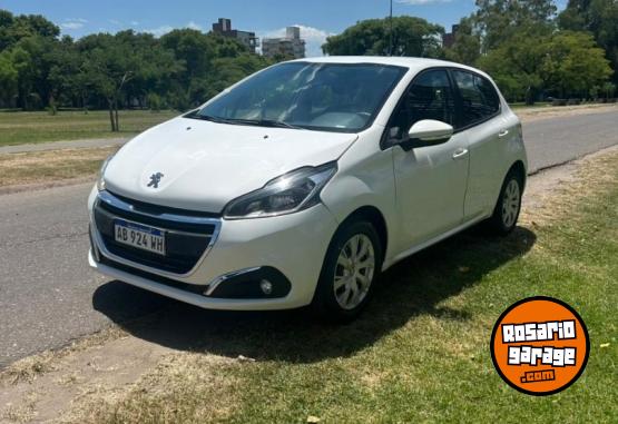 Autos - Peugeot 208 1.6 Active 2017 Nafta 118000Km - En Venta