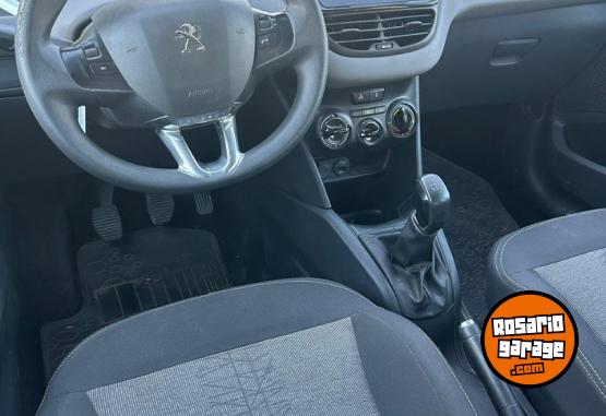 Autos - Peugeot 208 1.6 Active 2017 Nafta 118000Km - En Venta