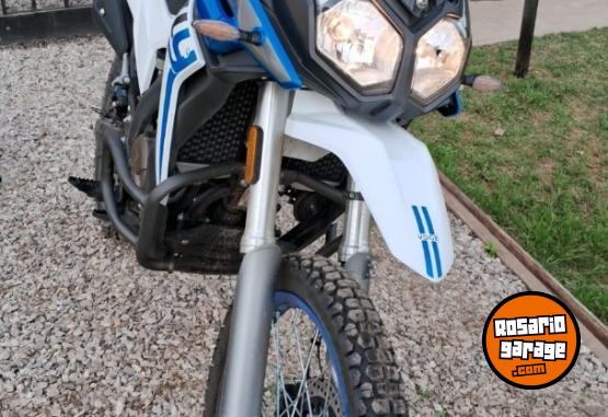 Motos - Voge RALLY 300 2024 Nafta 4006Km - En Venta