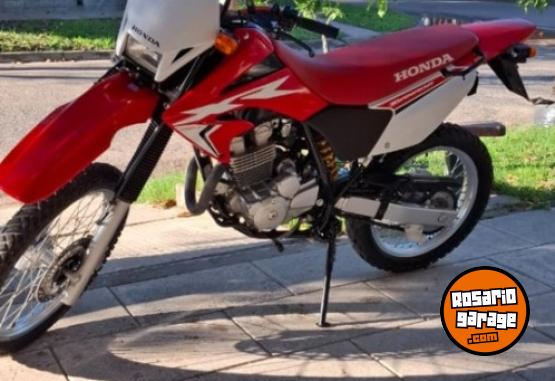 Motos - Honda Tornado xr 250 2022 Nafta 6300Km - En Venta