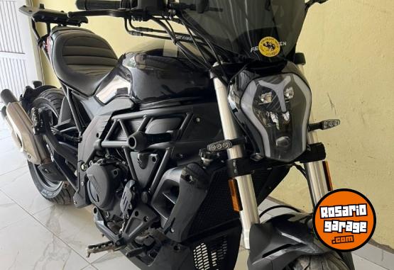Motos - Benelli 502 c 2021 Nafta 17500Km - En Venta
