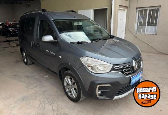 Utilitarios - Renault Kangoo II Stepway 1.6 2019 Nafta 170000Km - En Venta