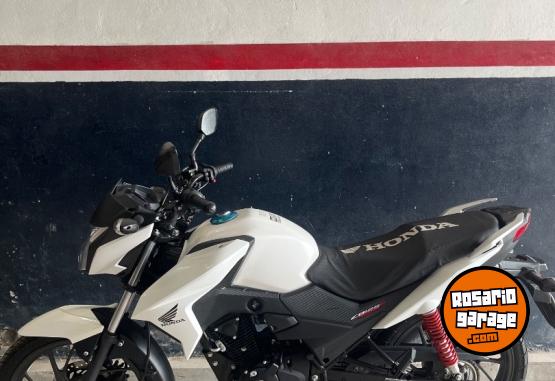 Motos - Honda Cb twister 125 2022 Nafta 4200Km - En Venta