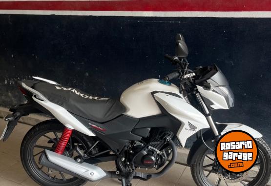 Motos - Honda Cb twister 125 2022 Nafta 4200Km - En Venta