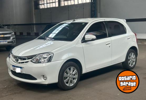 Autos - Toyota ETIOS 1.5 XLS 2017 Nafta 141900Km - En Venta