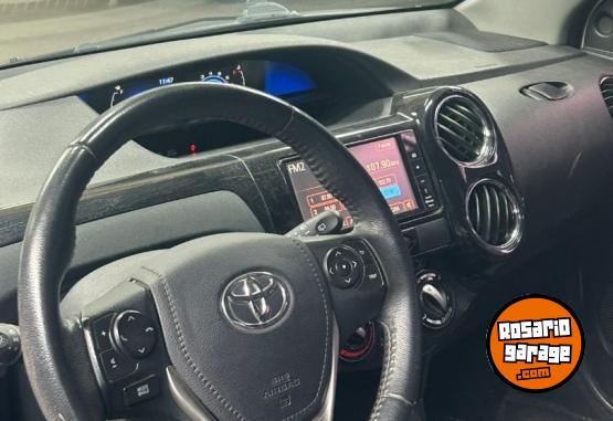 Autos - Toyota ETIOS 1.5 XLS 2017 Nafta 141900Km - En Venta